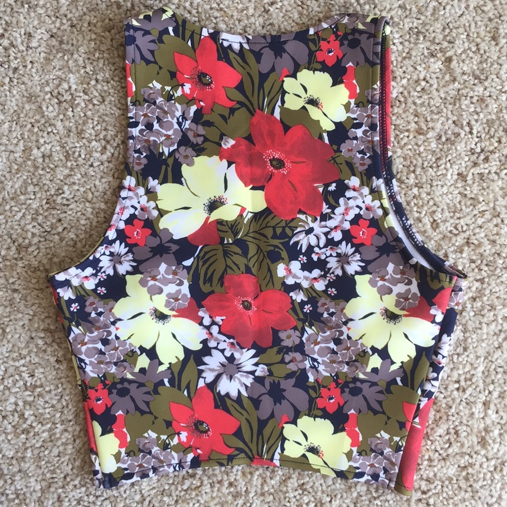 NWOT [Abercrombie & Fitch] Floral 2-Piece - XS/S - Picture 3 of 6